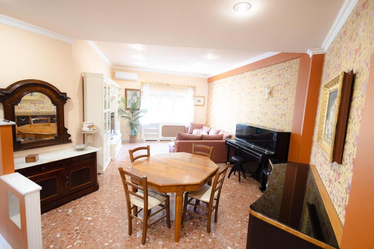 Appartement La Casa Di Daniela à Ostie Extérieur photo